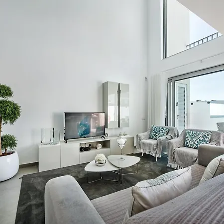 Holiday Bonanza By Interhome 度假居 *