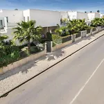 Vakantiehuis Holiday Bonanza By Interhome