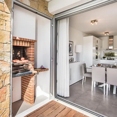 Holiday Bonanza By Interhome Tatil Evi